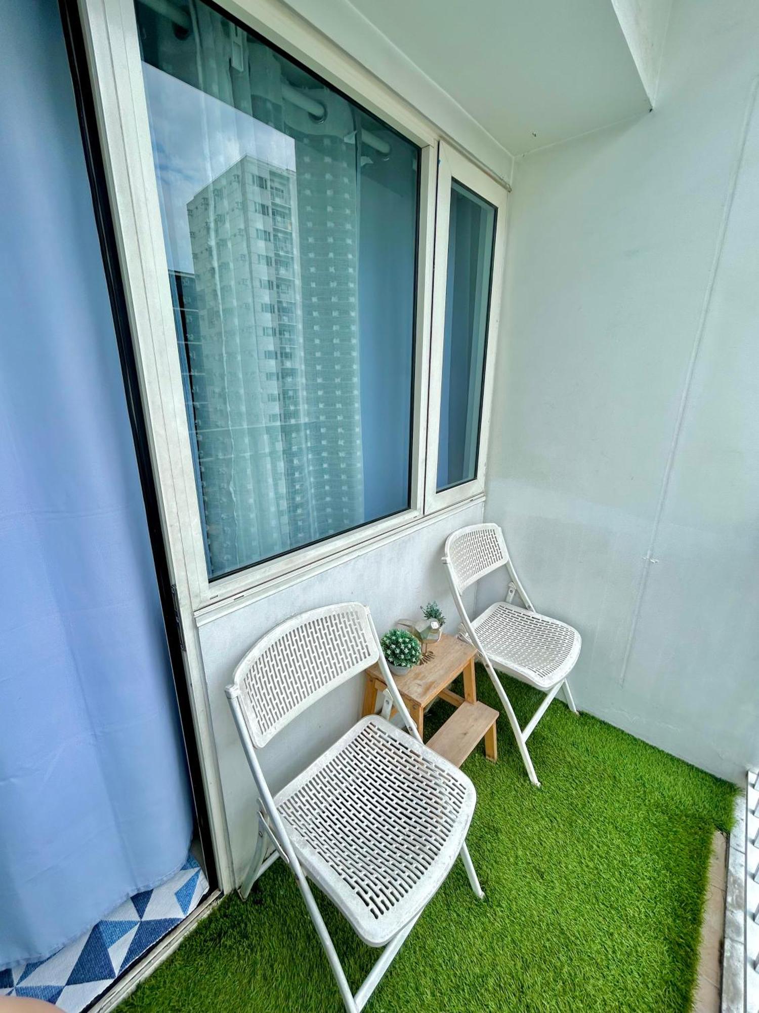 Santiorini At Shore Residences Pasay Exterior foto